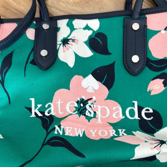 Kate Spade Green Floral Women's Bag - Picture 2 of 6